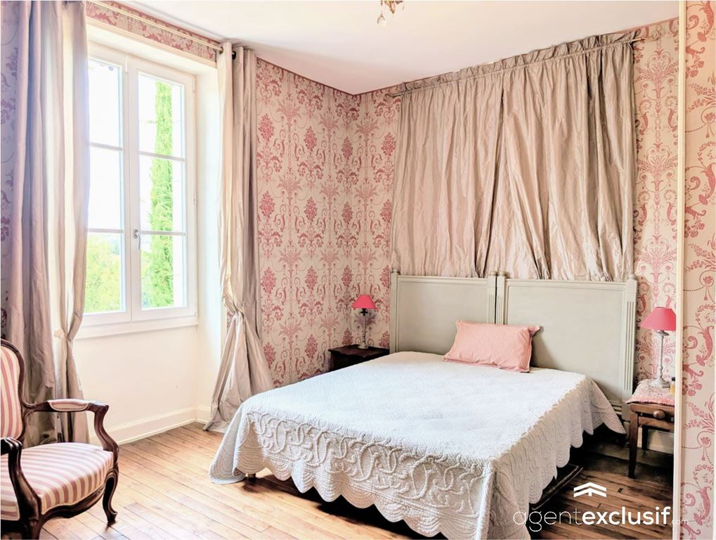 Maison de maître BRIGNAC LA PLAINE (19310) AGENT EXCLUSIF.COM