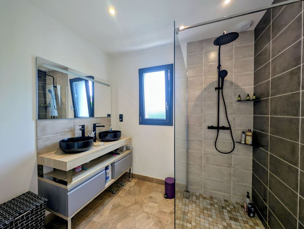 Maison Contemporaine SALIGNAC EYVIGNES (24590) AGENT EXCLUSIF.COM