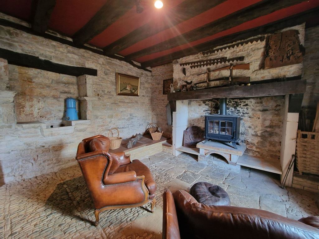 Maison de caractère NADAILLAC (24590) AGENT EXCLUSIF.COM