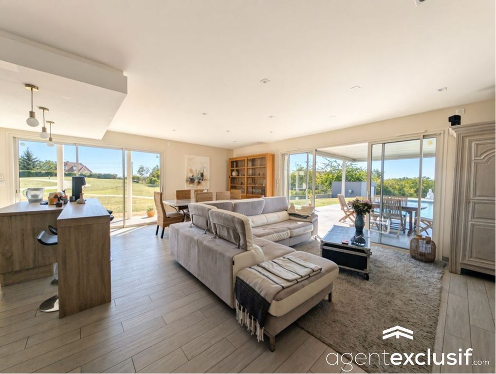 Maison d'architecte SALIGNAC EYVIGNES (24590) AGENT EXCLUSIF.COM